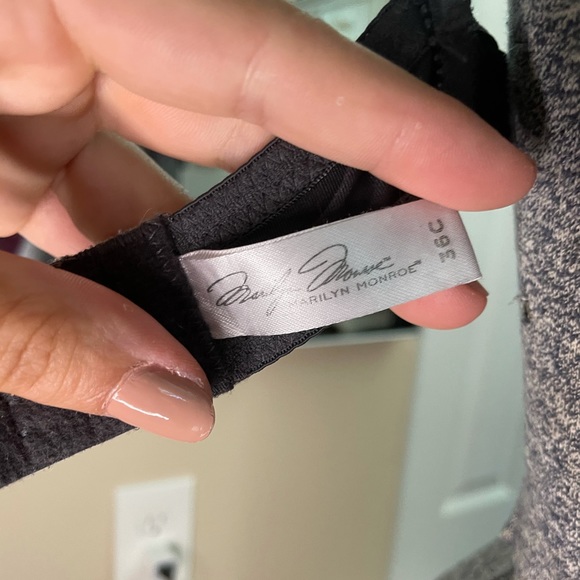 Marilyn Monroe Padded Bra - Picture 2 of 3